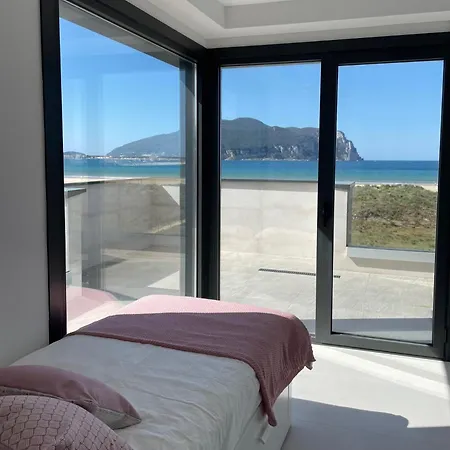 Сasa de vacaciones Lujosa Casa En Primera Línea Playa Increibles Vistas Mar Laredo