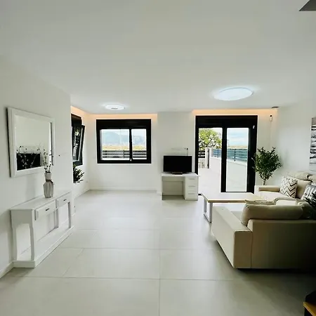 Holiday home Lujosa Casa En Primera Linea Playa Increibles Vistas Mar