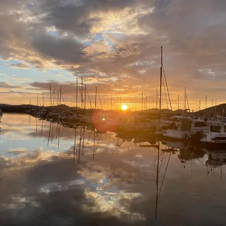 Lujosa Casa En Primera Linea Playa Increibles Vistas Mar 拉雷多