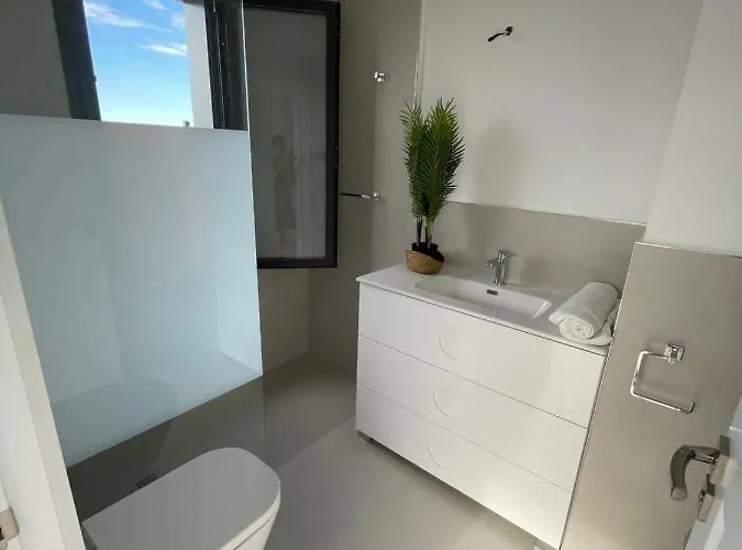 Semesterbostad Lujosa Casa En Primera Linea Playa Increibles Vistas Mar Laredo